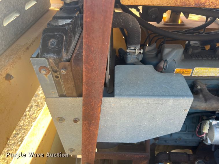 image for item KF9847 2001 Allen TRTP-95  paver