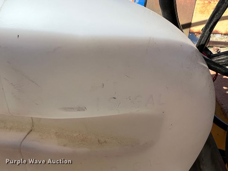 image for item KF9847 2001 Allen TRTP-95  paver