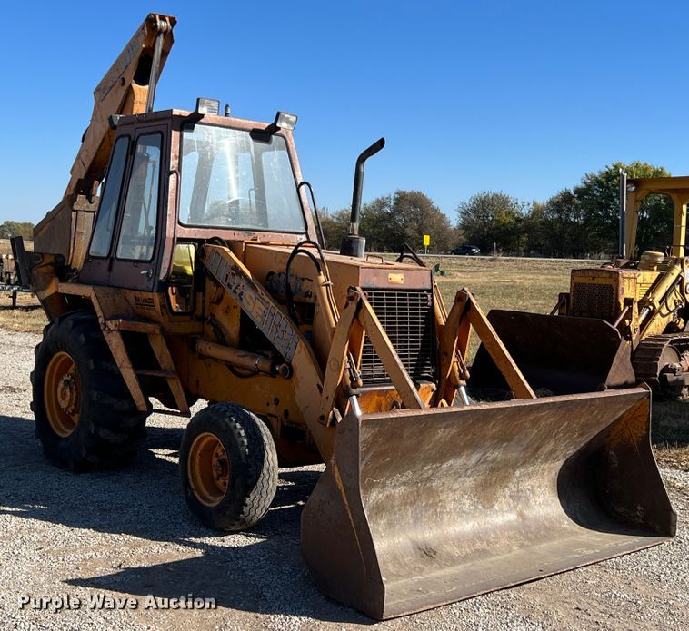 image for item KF9852 1979 Case 680G  backhoe