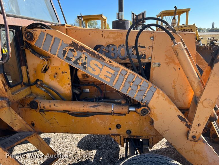 image for item KF9852 1979 Case 680G  backhoe