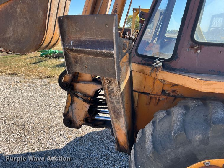 image for item KF9852 1979 Case 680G  backhoe