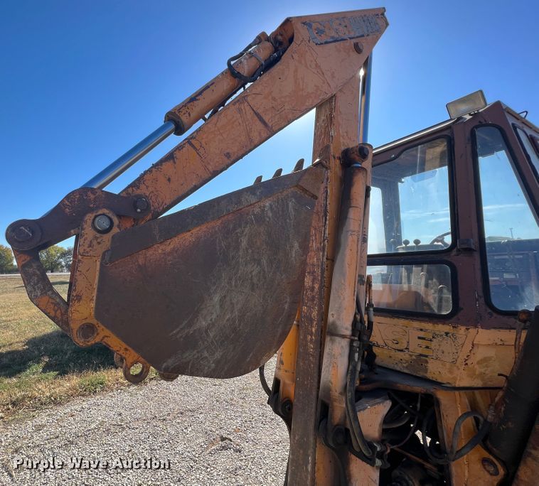 image for item KF9852 1979 Case 680G  backhoe