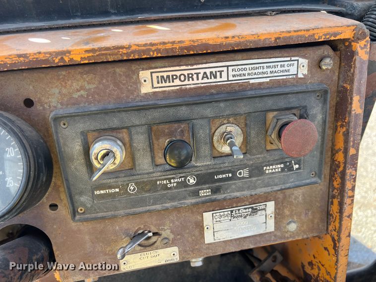 image for item KF9852 1979 Case 680G  backhoe