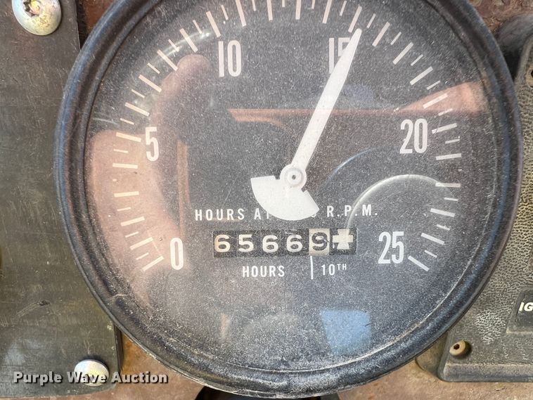 image for item KF9852 1979 Case 680G  backhoe