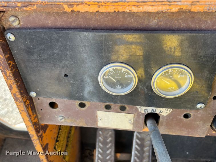 image for item KF9852 1979 Case 680G  backhoe