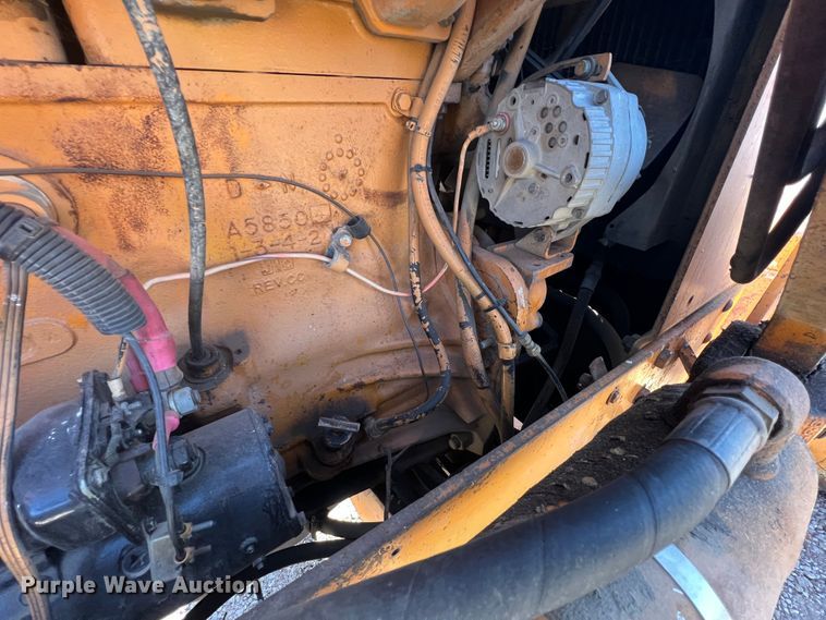 image for item KF9852 1979 Case 680G  backhoe