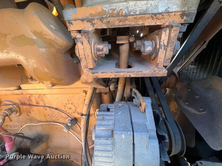 image for item KF9852 1979 Case 680G  backhoe