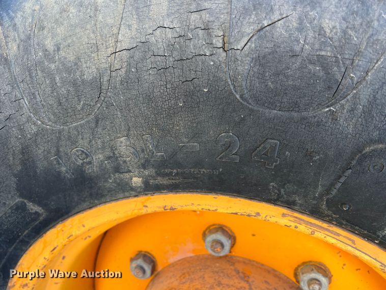 image for item KF9852 1979 Case 680G  backhoe