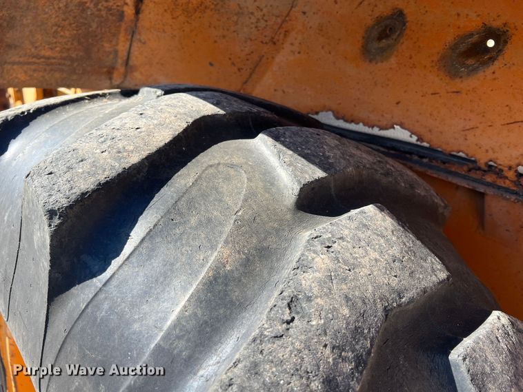 image for item KF9852 1979 Case 680G  backhoe