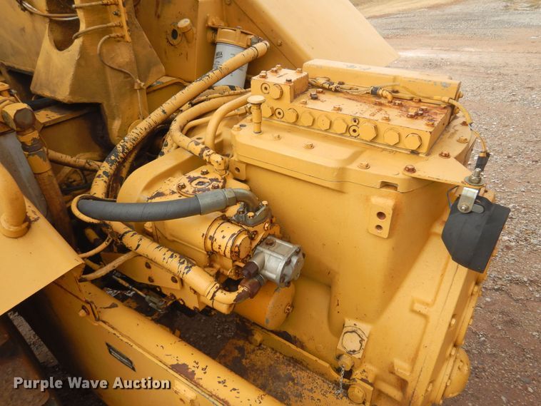 image for item KJ9145 1988 John Deere 762B  elevating scraper