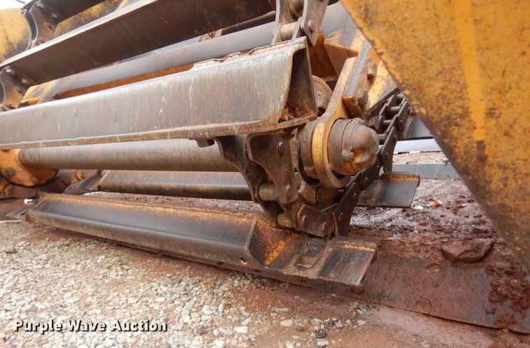 image for item KJ9145 1988 John Deere 762B  elevating scraper