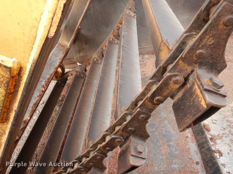 image for item KJ9145 1988 John Deere 762B  elevating scraper