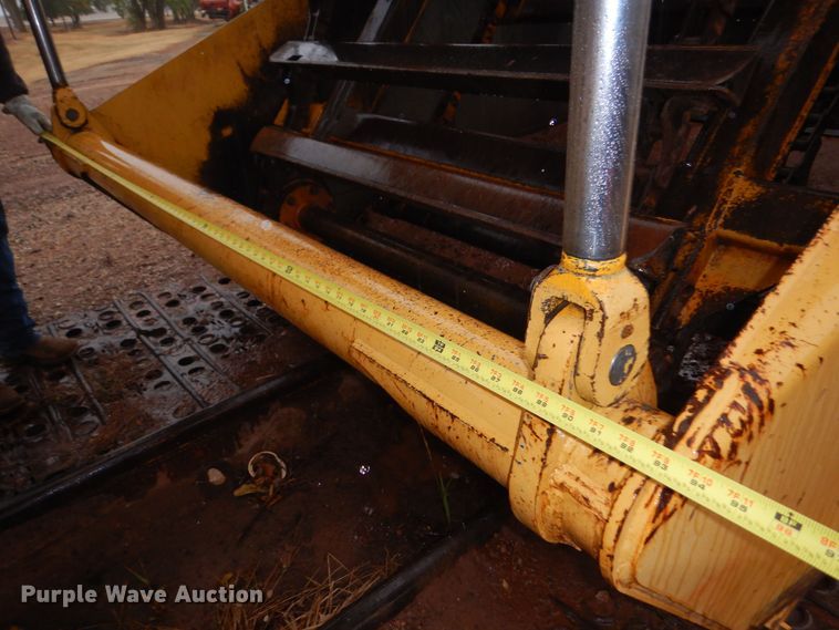 image for item KJ9145 1988 John Deere 762B  elevating scraper