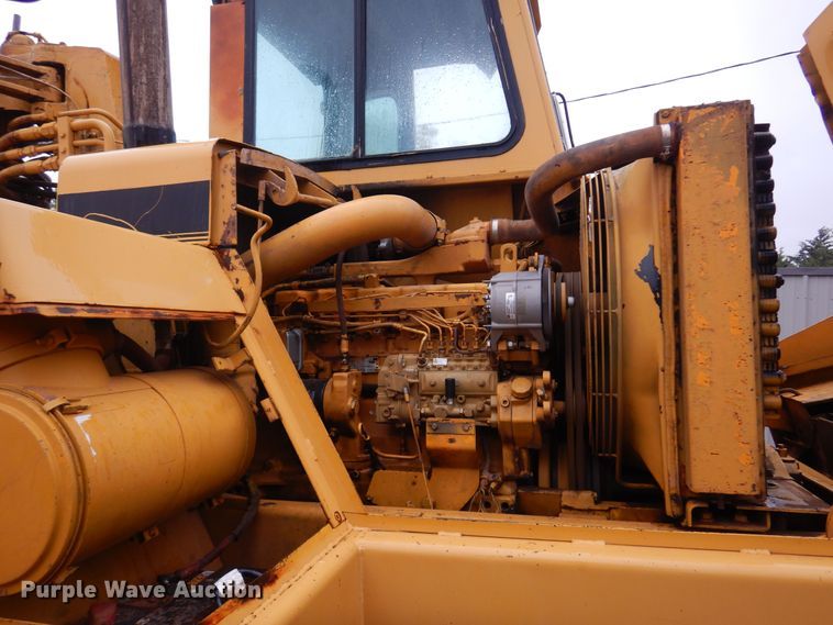 image for item KJ9145 1988 John Deere 762B  elevating scraper