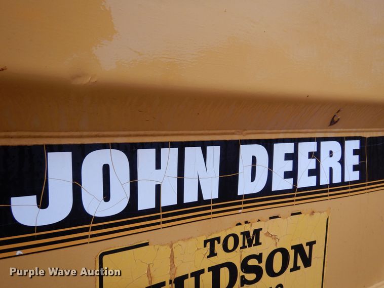 image for item KJ9145 1988 John Deere 762B  elevating scraper