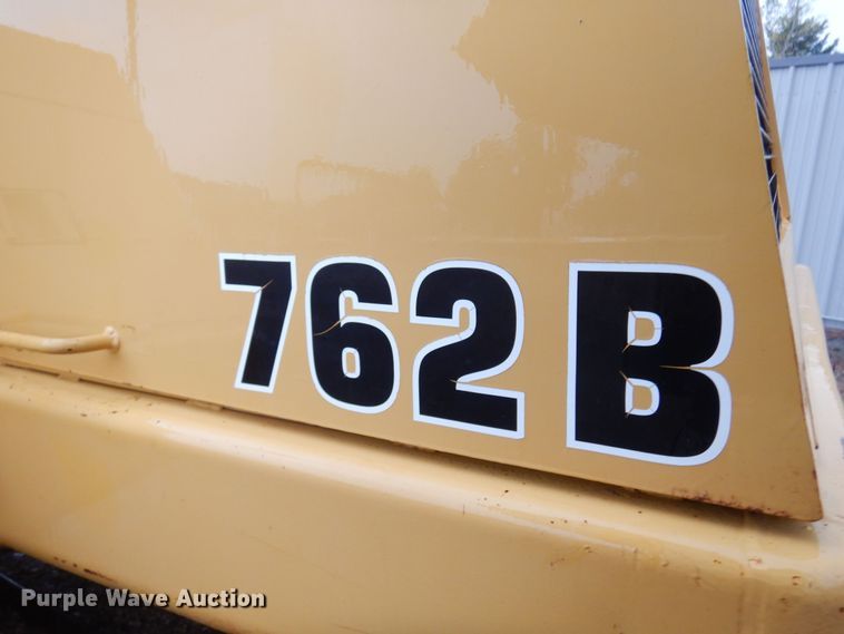 image for item KJ9145 1988 John Deere 762B  elevating scraper