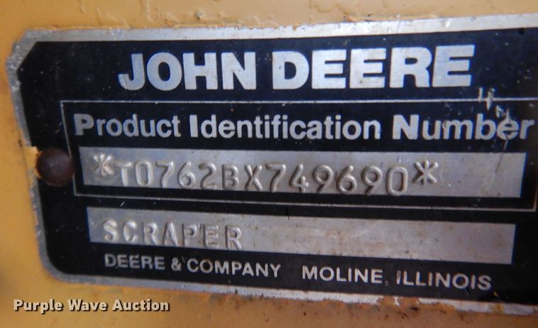 image for item KJ9145 1988 John Deere 762B  elevating scraper