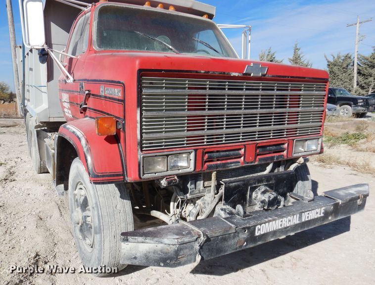 image for item KJ9148 1989 Chevrolet C70 dump truck