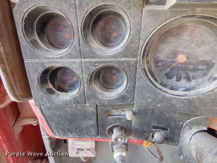 image for item KJ9148 1989 Chevrolet C70 dump truck