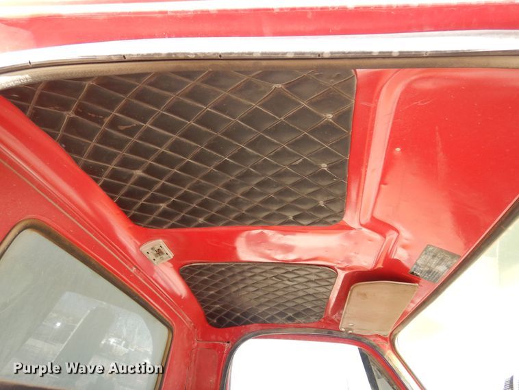 image for item KJ9148 1989 Chevrolet C70 dump truck