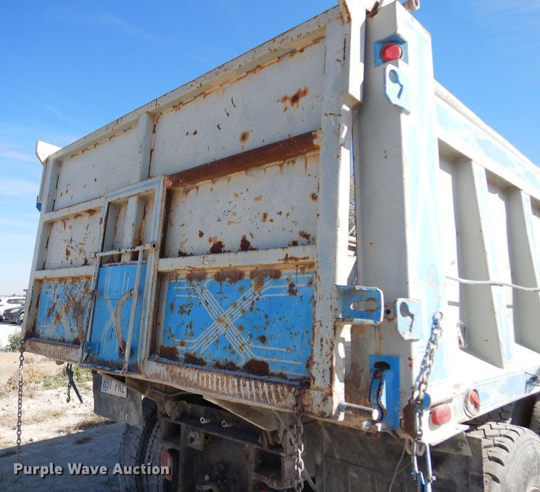 image for item KJ9148 1989 Chevrolet C70 dump truck