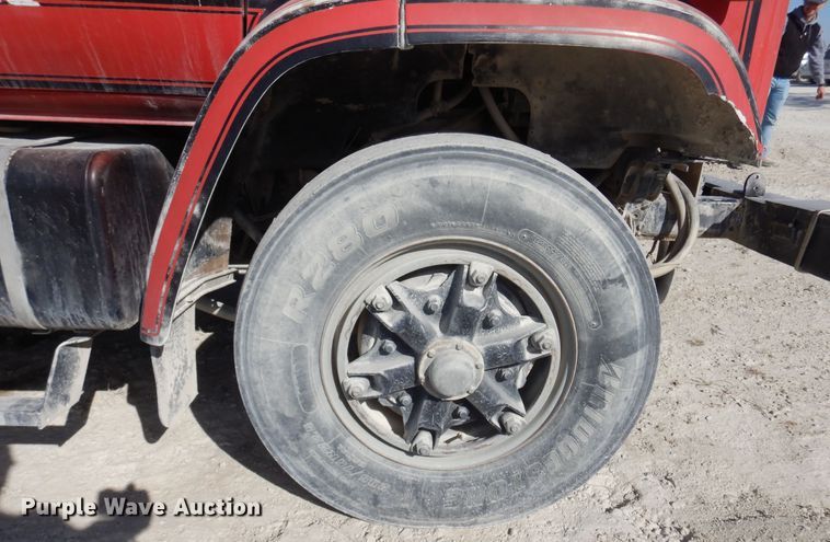 image for item KJ9148 1989 Chevrolet C70 dump truck