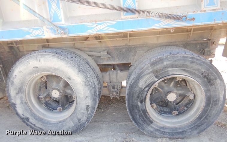 image for item KJ9148 1989 Chevrolet C70 dump truck