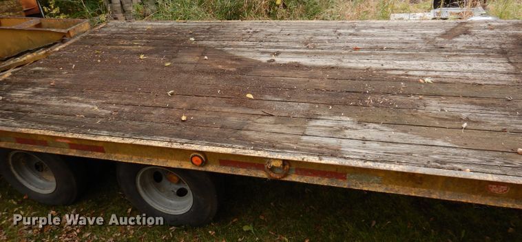 image for item KW9387 1999 Belshe T9  equipment trailer