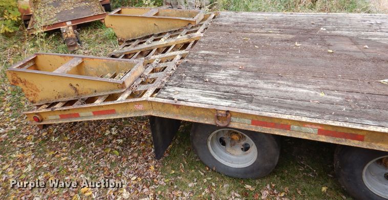 image for item KW9387 1999 Belshe T9  equipment trailer