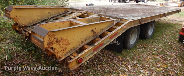 image for item KW9387 1999 Belshe T9  equipment trailer