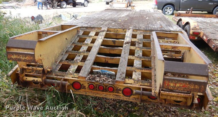 image for item KW9387 1999 Belshe T9  equipment trailer