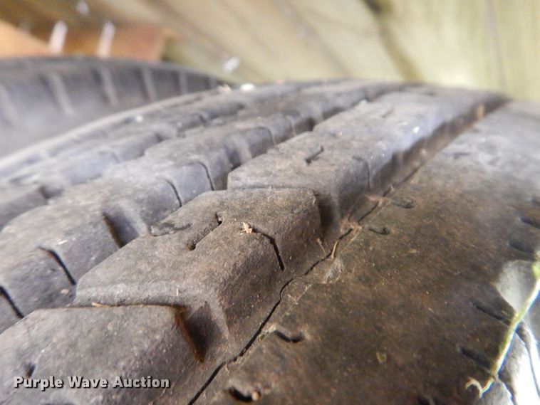 image for item KW9387 1999 Belshe T9  equipment trailer