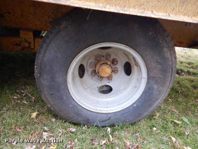 image for item KW9387 1999 Belshe T9  equipment trailer