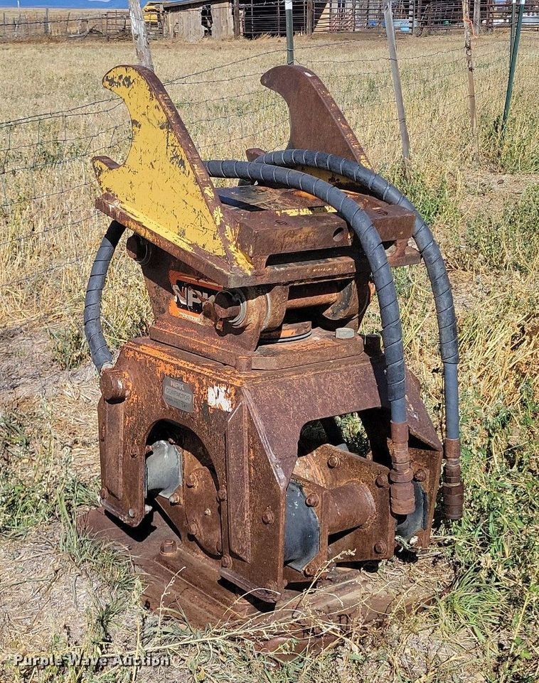 image for item LG9310 NPK  plate compactor