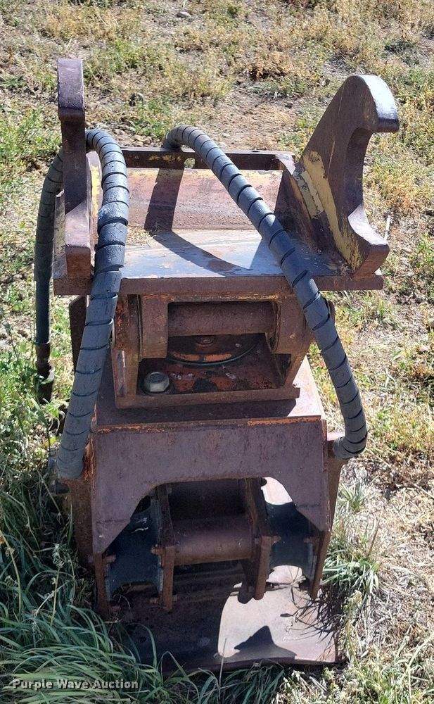 image for item LG9310 NPK  plate compactor