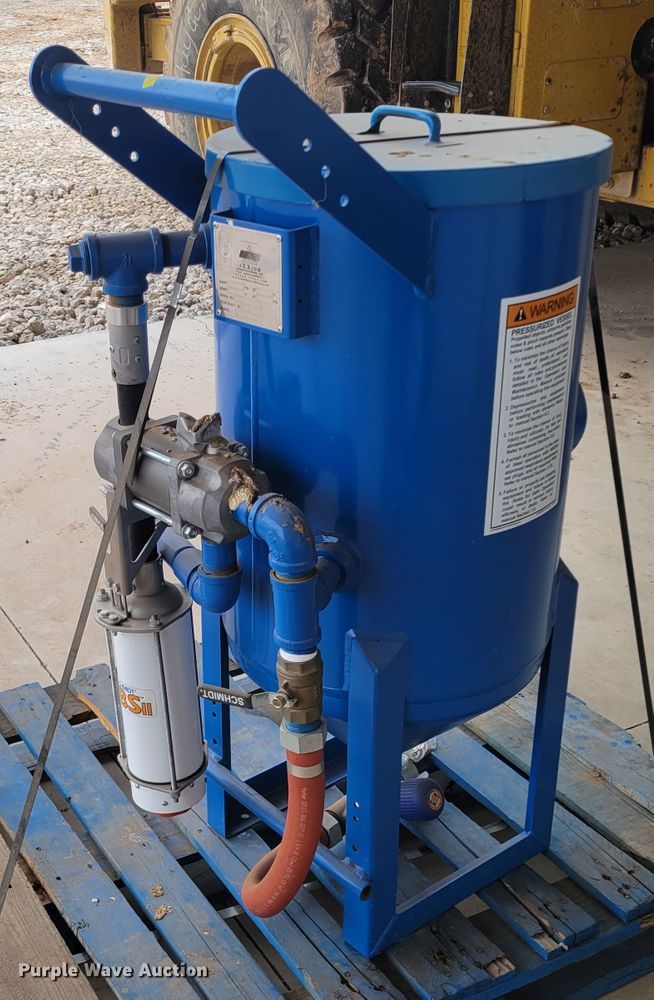 image for item LG9313 Schmidt 3.5 C.F.  sandblast pot