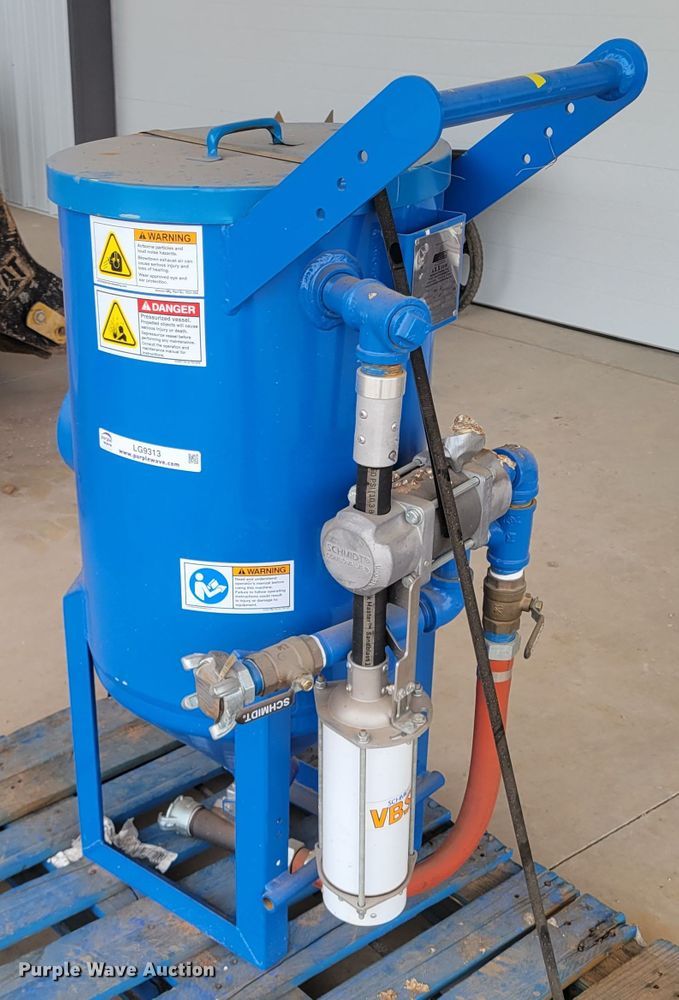 image for item LG9313 Schmidt 3.5 C.F.  sandblast pot