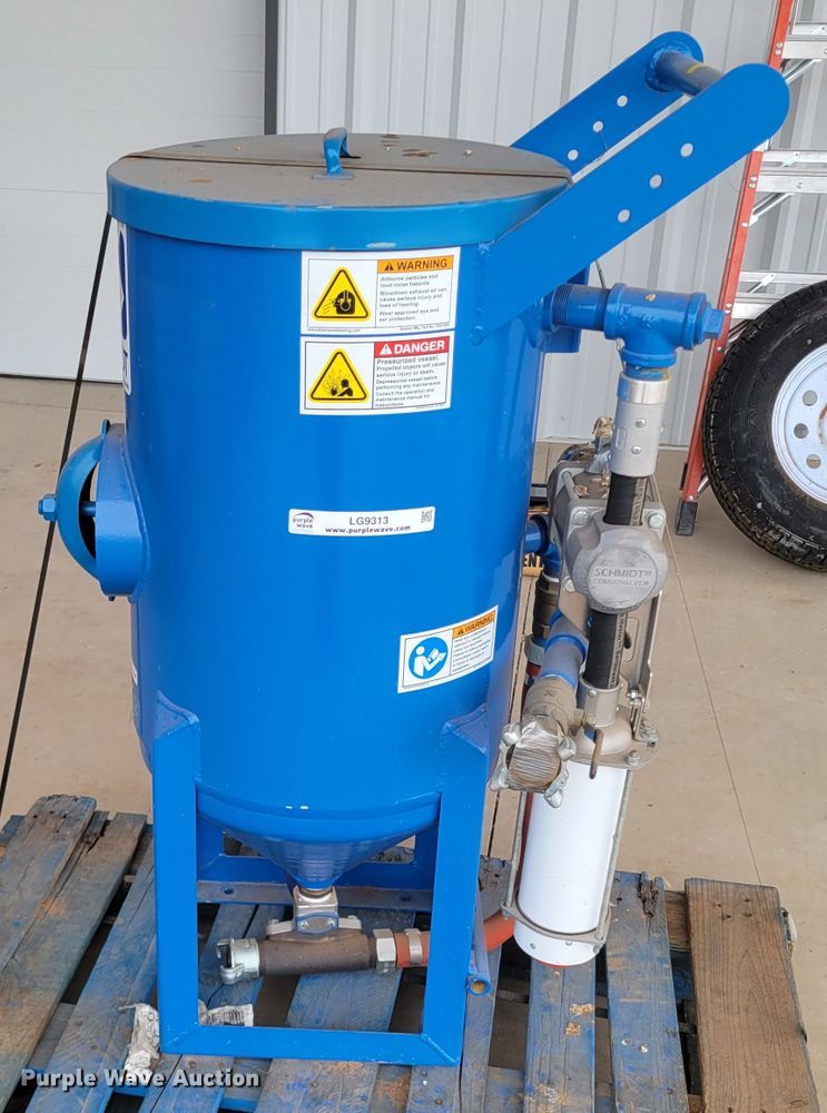 image for item LG9313 Schmidt 3.5 C.F.  sandblast pot