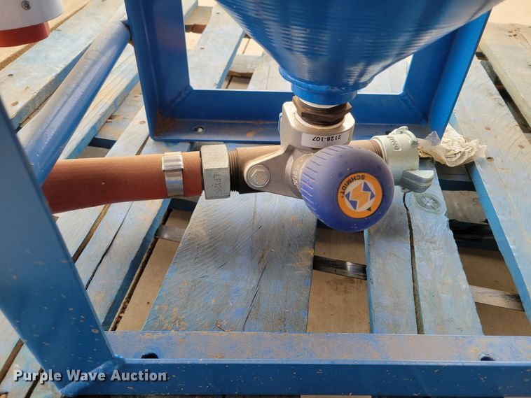 image for item LG9313 Schmidt 3.5 C.F.  sandblast pot