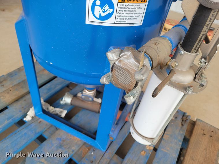 image for item LG9313 Schmidt 3.5 C.F.  sandblast pot