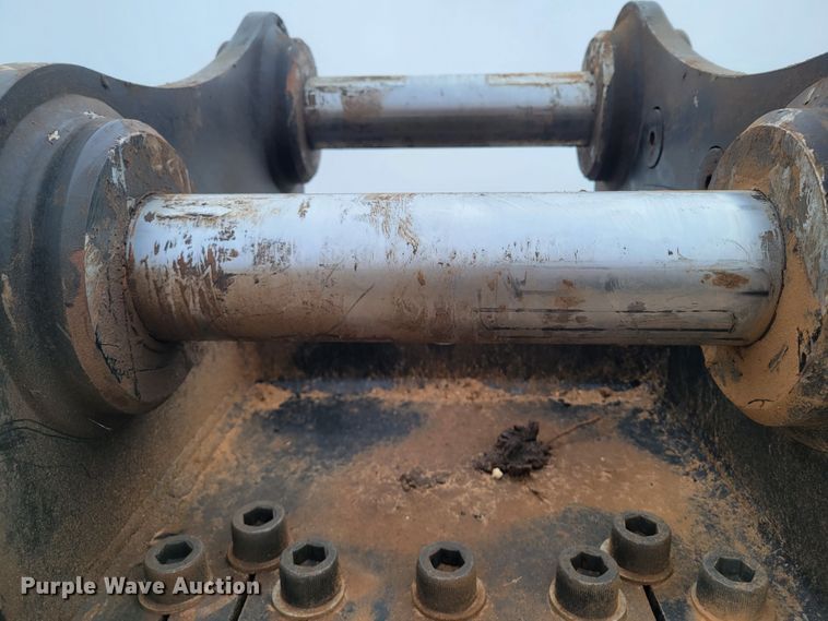 image for item LG9315 2021 Caterpillar G332  86" W grapple