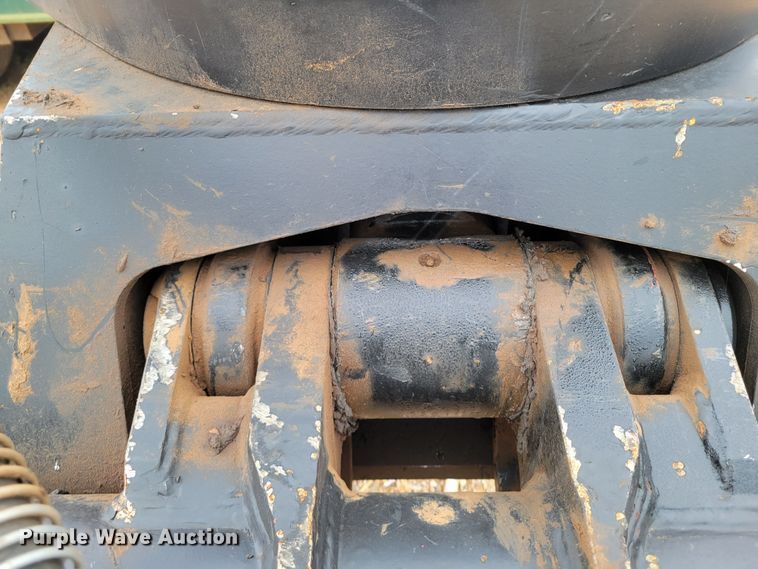 image for item LG9315 2021 Caterpillar G332  86" W grapple