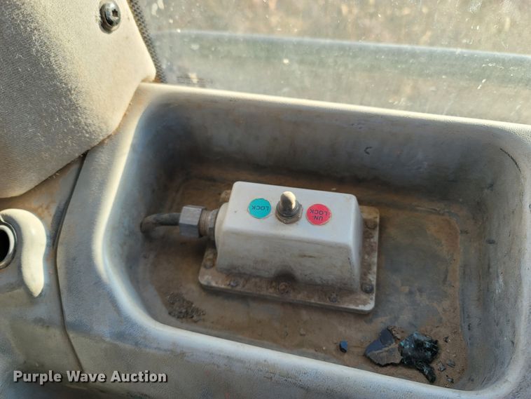 image for item LN9697 2008 Caterpillar 953D  track loader