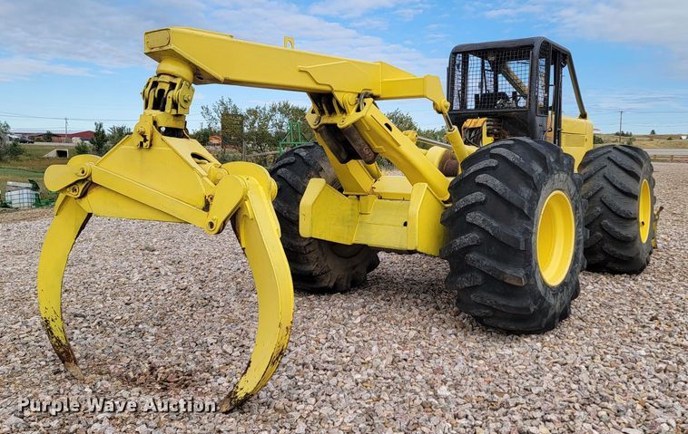 image for item LO9084 John Deere JD740-A  skidder