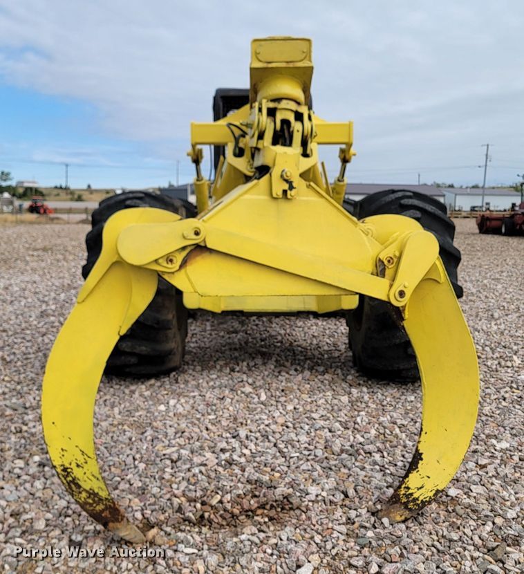 image for item LO9084 John Deere JD740-A  skidder