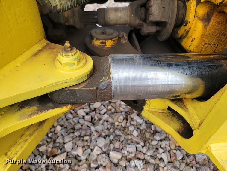 image for item LO9084 John Deere JD740-A  skidder