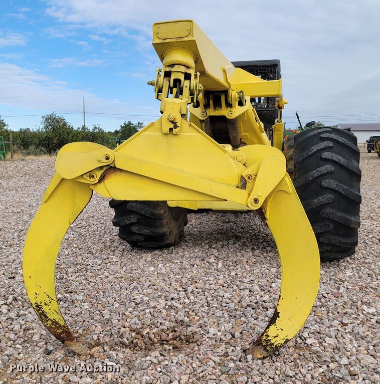 image for item LO9084 John Deere JD740-A  skidder