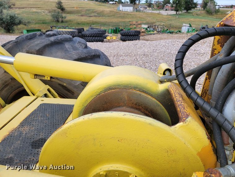 image for item LO9084 John Deere JD740-A  skidder