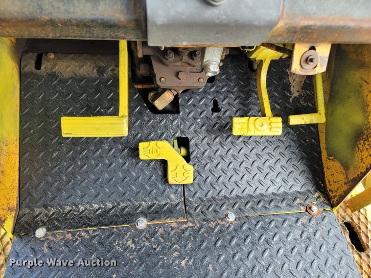 image for item LO9084 John Deere JD740-A  skidder