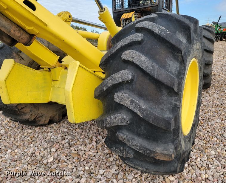 image for item LO9084 John Deere JD740-A  skidder